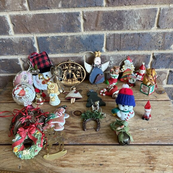 Vintage Christmas Ornaments Lot Of 25+ Mixed Styles 1970s-2000 - Picture 1 of 16
